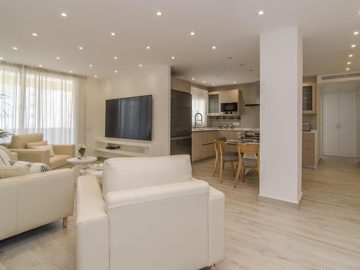 Sitges Spaces Oasis Suites- 4 Bedroom, 4 Ensuite Bathrooms, Terrace, Pool, Sitges Centre Luaran gambar