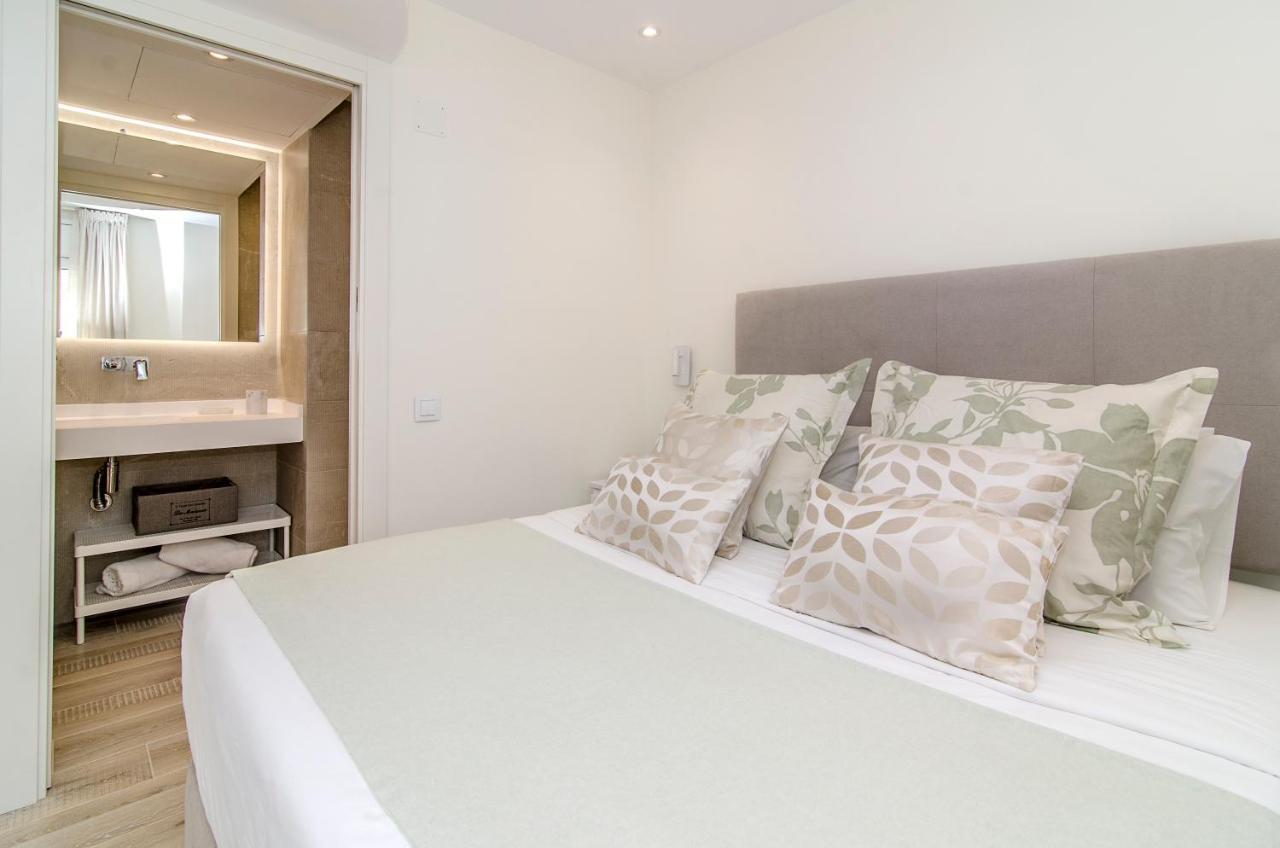 Sitges Spaces Oasis Suites- 4 Bedroom, 4 Ensuite Bathrooms, Terrace, Pool, Sitges Centre Luaran gambar