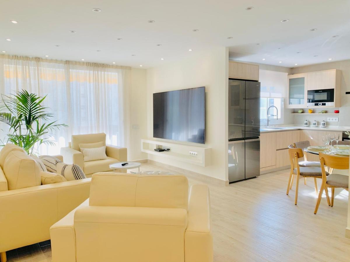 Sitges Spaces Oasis Suites- 4 Bedroom, 4 Ensuite Bathrooms, Terrace, Pool, Sitges Centre Luaran gambar